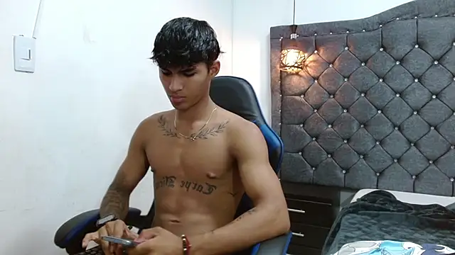 Chatroom XXX en direct de luka_big18