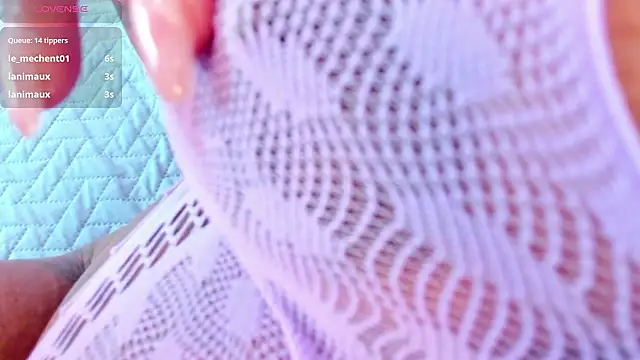 LadyNahir 即時 XXX 聊天