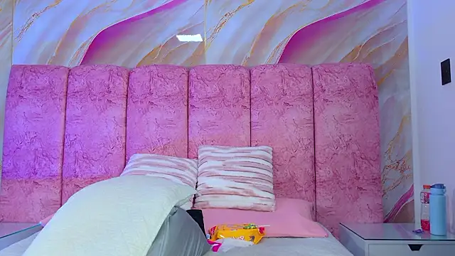 emmacurvy's Live XXX Chat