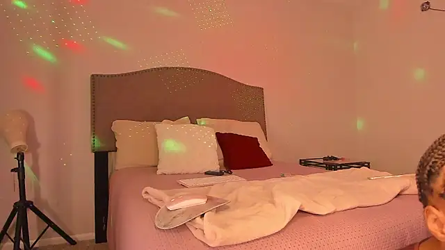 Chat +18 de yiauana ao vivo