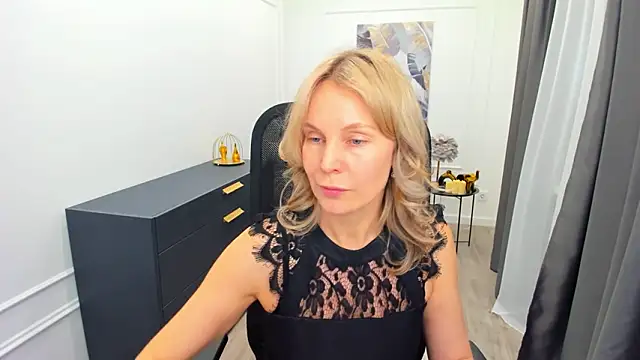 Sinty_Devis' Live XXX Chat