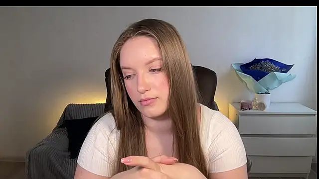 EvaMaddison 现场XXX聊天