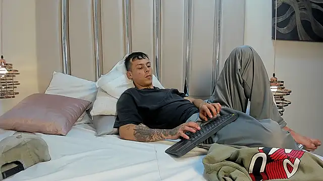 Ethan_Wolfe – Live XXX-chat