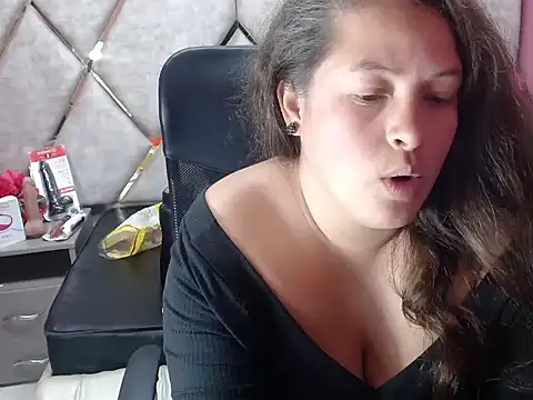 Chat XXX ao vivo de Sarah_Boobs_