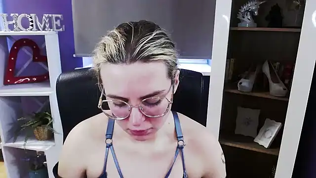 Zoey_Erotic 라이브 XXX 채팅