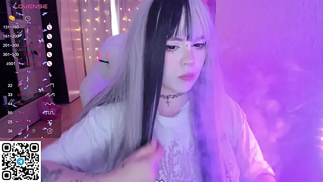 SelenaCute's Live XXX Chat