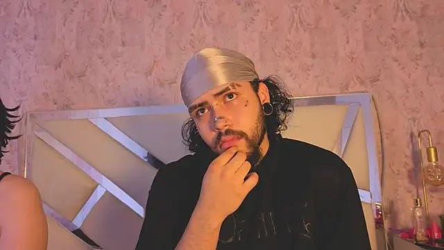 Онлайн чат XXX Benny_and_Mark