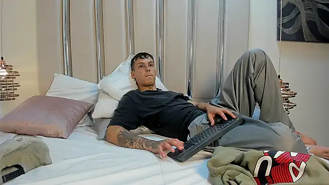 Ethan_Wolfe Live XXX-chat