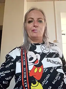 LadyTouch's Live XXX Chat