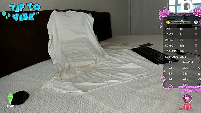 Chat +18 de Smallnipples ao vivo