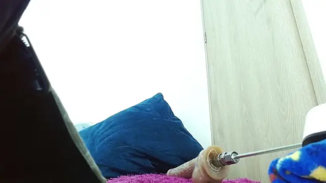 avaleri_cherry's Live XXX Chat