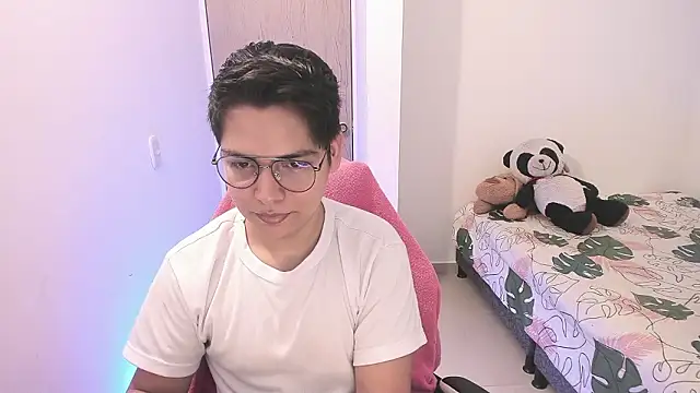 Asta_YunoXXX webkamerás műsora