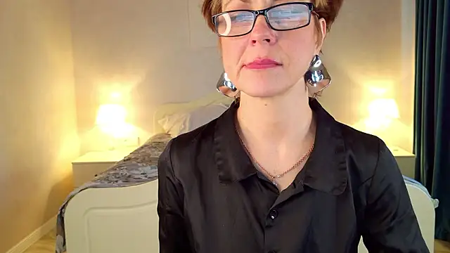 LioraWeiss live XXX chat