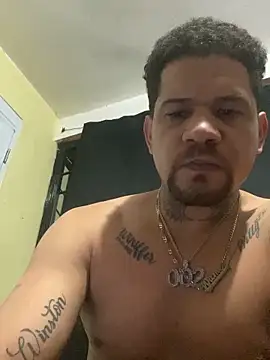 Chat +18 de Dominicanobb ao vivo