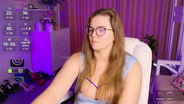 Chat +18 de KellyKleine ao vivo