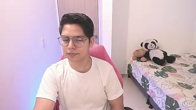 Asta_YunoXXX élő XXX-chatje