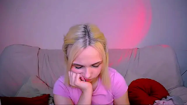 XXX chat uživo modela ElenaMonroe