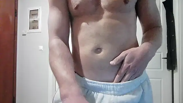 YoungforOld32 Chat XXX in diretta