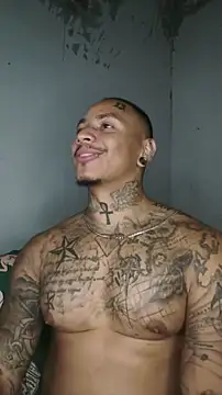 David_tatto1: онлайн-секс-чат