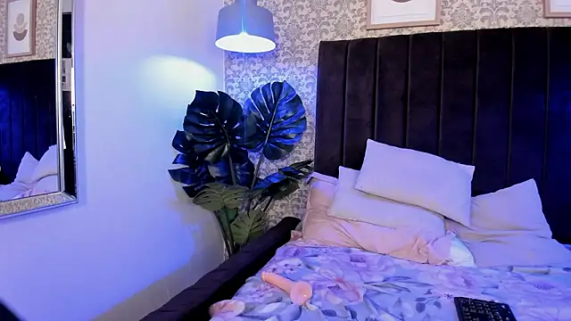 Violettaa_Stone's Webcam Show