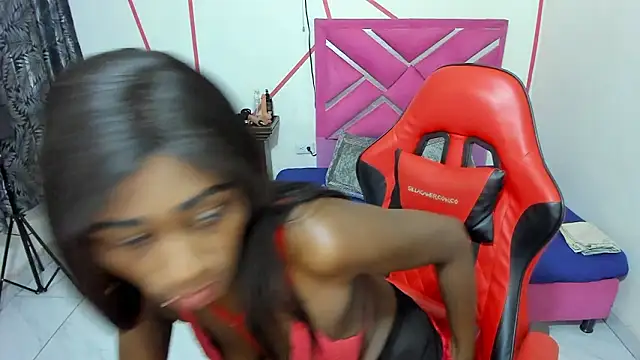 stNatashaBrunette Chat XXX in diretta