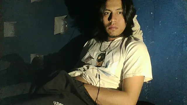 AlexAlejandro13 라이브 XXX 채팅