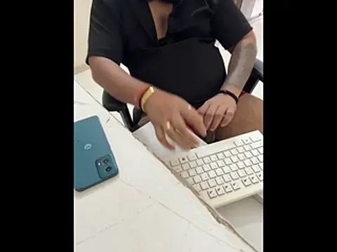 Živý XXX chat FlirtyxBoy