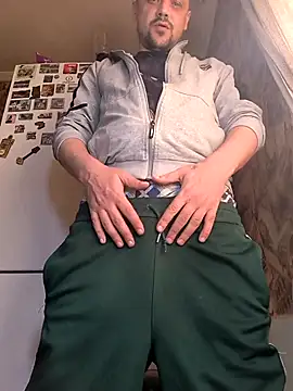 DanielOhCool Show in webcam