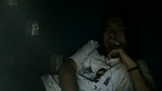 Show modela AlexAlejandro13 na web-kameri