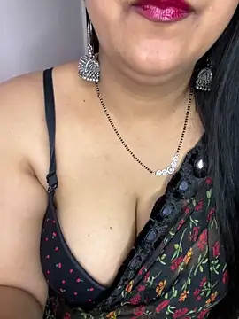 Notty-HotyBhabhi: онлайн-секс-чат