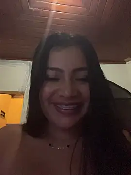 LunaaRosse webkamerás műsora