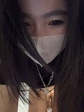 feifei-love 现场XXX聊天