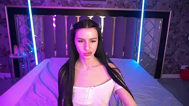 Snow_WhiteeeX Adlı Modelin Canlı XXX Sohbeti