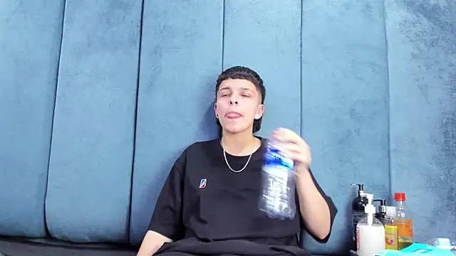 Megan_Thompson_'s Live XXX Chat