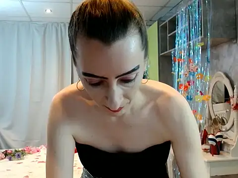 AnneDevrim's Live XXX Chat