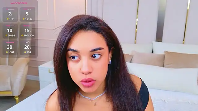 Luna_Cortier's Webcam Show