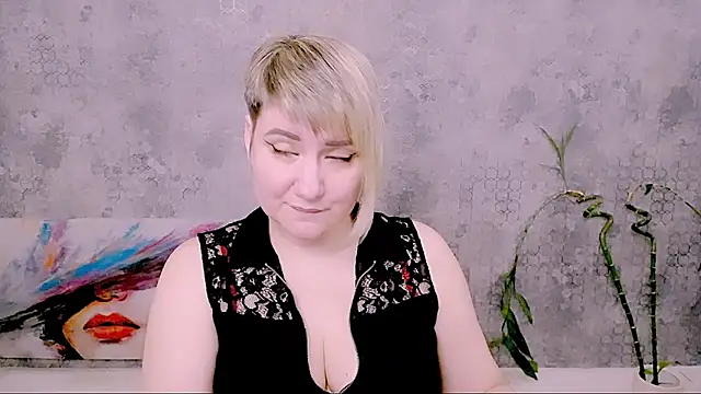 Djullia Live XXX-Chat