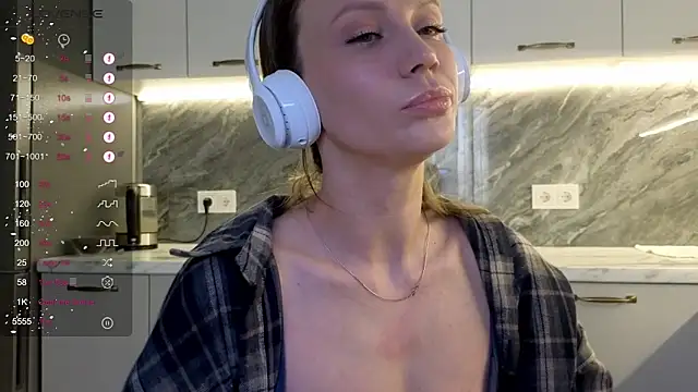 Alice_Wonders 现场XXX聊天