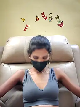 ramyasri- Chat XXX in diretta