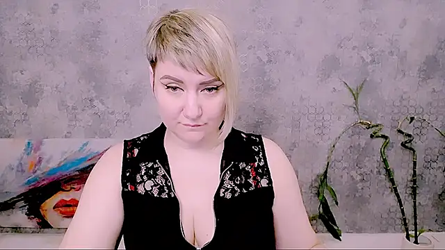 Djullia: απευθείας συνομιλία ΧΧΧ