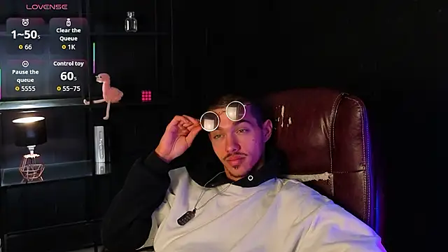 KaydenDrewのライブXXXチャット