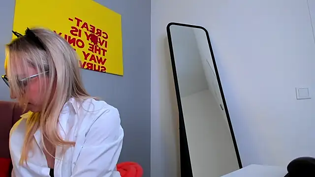 XXX chat uživo modela DaisyMellifluous