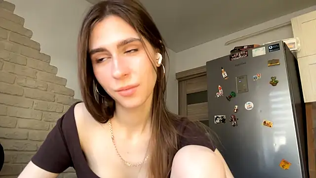 ElsieKuhlmann Adlı Modelin Canlı XXX Sohbeti