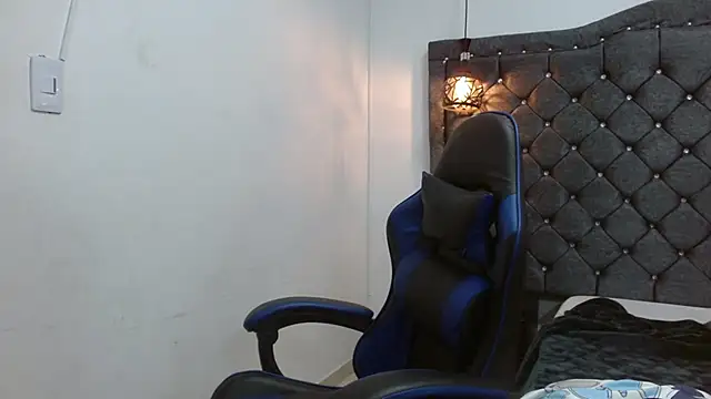 luka_big18 লাইভ XXX চ্যাট