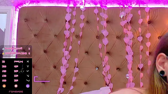 Chat +18 de CoraVex ao vivo