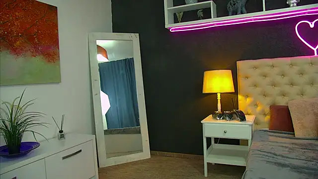 Chat XXX Live TaniaKaverina