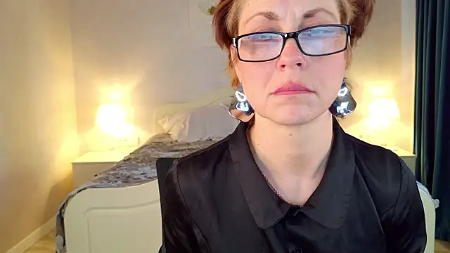 LioraWeiss élő XXX-chatje