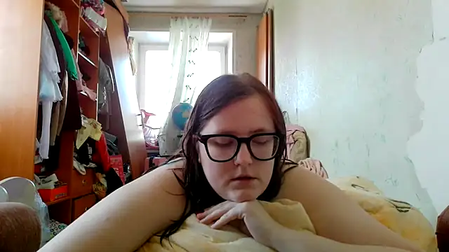 Chatroom XXX en direct de DesireMelissa