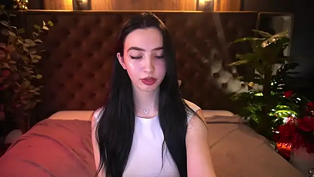 WildKittenX_のライブXXXチャット