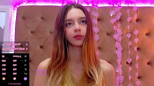 CoraVex's Live XXX Chat